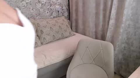 Roxy Kate Mary Alex Arnold online show from August 6, 2026, 5:48 pm
