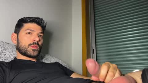 Lucenzo  online show from May 16, 2026, 10:36 am
