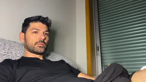 Lucenzo  online show from May 25, 2026, 3:40 pm