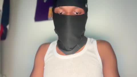 sexiboi882 online show from April 10, 2026, 12:16 am