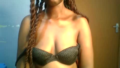 Snapshot of sexie_love chatting on October 1, 2025, 11:22 pm Nancy online show from October 1, 2025, 11:22 pm
