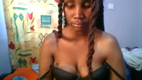 Snapshot of sexie_love chatting on October 7, 2025, 2:25 pm Nancy online show from October 7, 2025, 2:25 pm