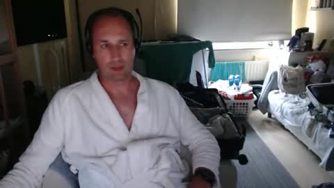 Sexlobo online show from April 27, 2026, 4:27 pm