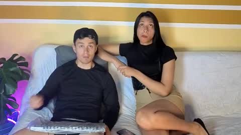 KhidaMilo online show from September 26, 2025, 9:30 pm