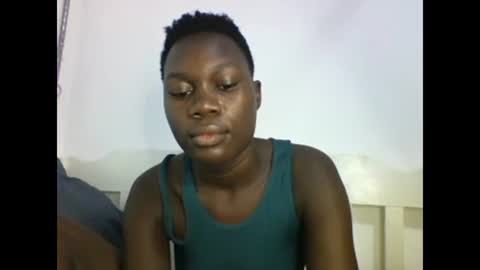 sexqueen02 online show from December 29, 2024, 3:33 am