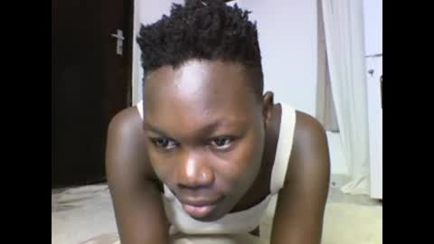 sexqueen02 online show from February 13, 2025, 3:18 am