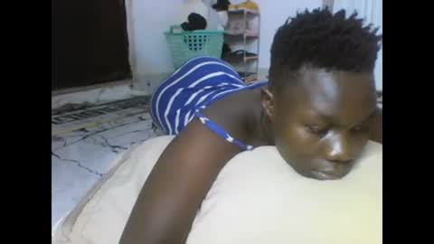 sexqueen02 online show from February 17, 2025, 11:09 pm
