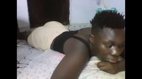 sexqueen02 online show from February 23, 2025, 5:45 am