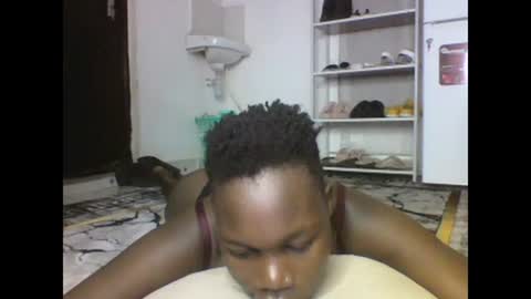 sexqueen02 online show from February 27, 2025, 9:04 pm