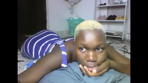 sexqueen02 online show from March 4, 2025, 2:06 am