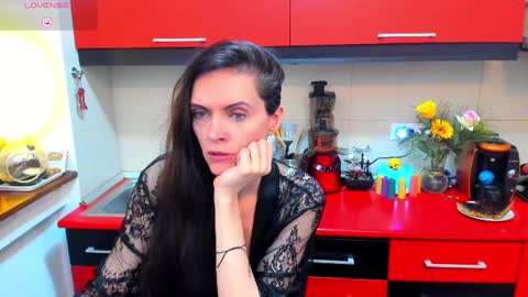 sexqueen1111 online show from January 28, 2025, 12:00 pm