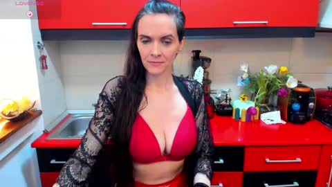sexqueen1111 online show from February 3, 2025, 5:03 pm