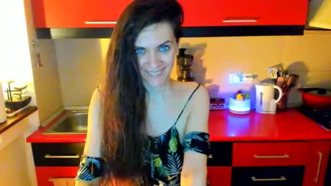 sexqueen1111 online show from September 25, 2025, 6:11 pm