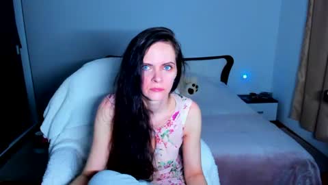 Snapshot of sexqueen1111 chatting on August 5, 2026, 1:08 am sexqueen1111 online show from August 5, 2026, 1:08 am