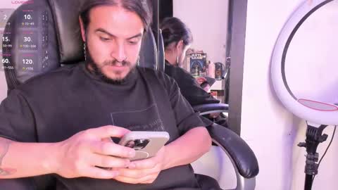 Snapshot of sextape_couple chatting on March 17, 2026, 3:44 am Ask me online show from March 17, 2026, 3:44 am