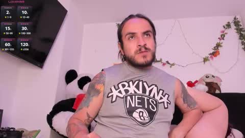 Snapshot of sextape_couple chatting on March 18, 2026, 2:26 am Ask me online show from March 18, 2026, 2:26 am