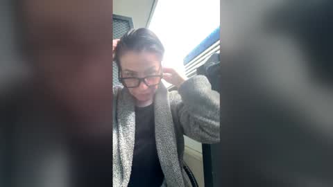 sextilyon online show from April 28, 2026, 11:59 am