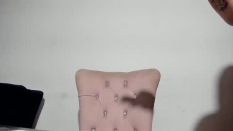 SARA    online show from October 14, 2025, 12:00 am