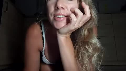 Snapshot of sexualangel chatting on August 9, 2026, 3:34 am Verona online show from August 9, 2026, 3:34 am
