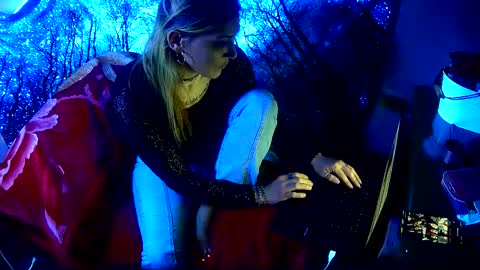 Leeah CloudZzz online show from March 22, 2026, 8:51 am