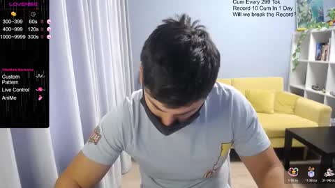 Snapshot of sexxxdickbig chatting on October 20, 2025, 7:20 am Tommy online show from October 20, 2025, 7:20 am