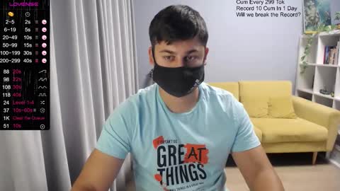 Snapshot of sexxxdickbig chatting on October 25, 2025, 8:11 am Tommy online show from October 25, 2025, 8:11 am