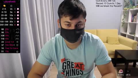 Snapshot of sexxxdickbig chatting on October 26, 2025, 8:20 am Tommy online show from October 26, 2025, 8:20 am