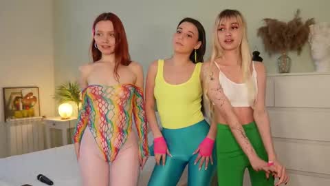 Hannah Monica Annie Andrea Eva Lina online show from February 9, 2025, 8:54 am