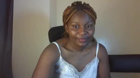 Snapshot of sexxy_amira chatting on October 11, 2025, 12:10 am sexxy_amira online show from October 11, 2025, 12:10 am