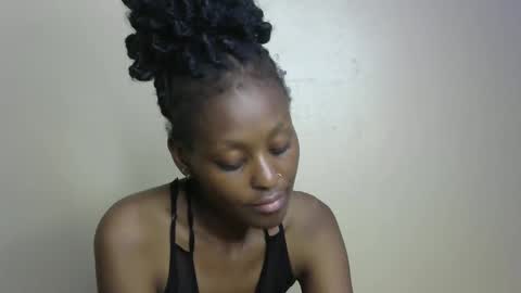sexxy bum online show from February 6, 2025, 1:05 am