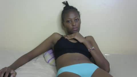 sexxy bum online show from February 20, 2025, 3:45 am