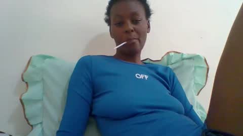 sexxy bum online show from October 6, 2025, 9:18 am