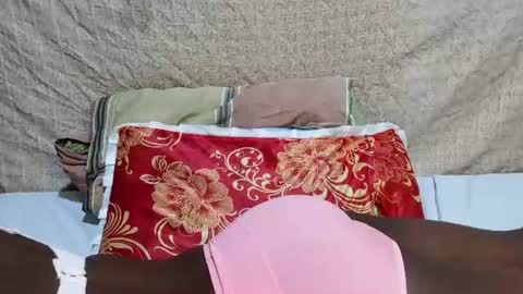 Snapshot of sexxy_maya1 chatting on June 25, 2026, 5:12 am sexxy_maya1 online show from June 25, 2026, 5:12 am
