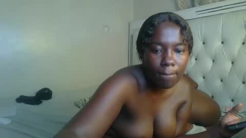 Sexxy surphire online show from September 12, 2025, 2:00 am