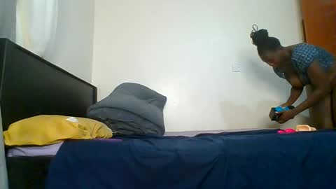 Sweet doll  online show from June 29, 2026, 1:45 am