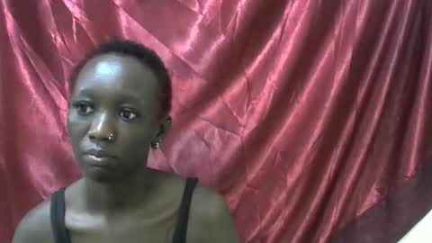 sexxy_veee online show from October 5, 2025, 3:49 am