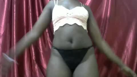 sexxy_veee online show from October 8, 2025, 4:10 am