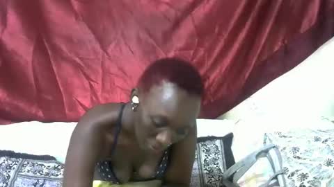 sexxy_veee online show from October 16, 2025, 8:32 pm