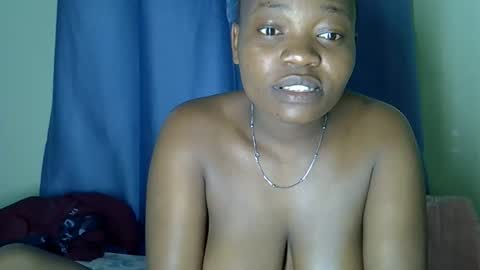 Snapshot of sexxybuttie chatting on September 28, 2025, 5:51 pm African Queen online show from September 28, 2025, 5:51 pm