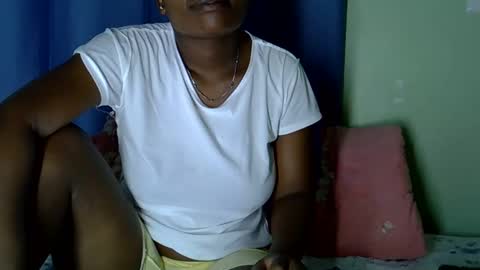 Snapshot of sexxybuttie chatting on October 3, 2025, 3:03 am African Queen online show from October 3, 2025, 3:03 am