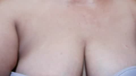 Snapshot of sexxyicee69 chatting on August 9, 2026, 1:18 am misslovely j online show from August 9, 2026, 1:18 am