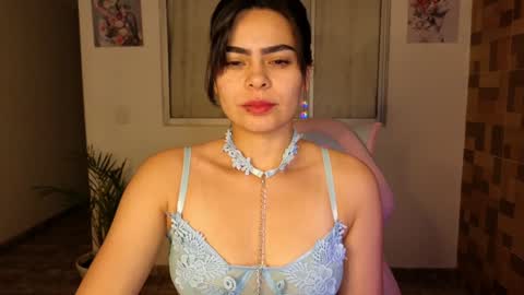 Snapshot of sexxylady__ chatting on January 15, 2025, 11:00 am Angie online show from January 15, 2025, 11:00 am