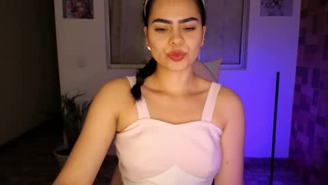 Snapshot of sexxylady__ chatting on February 17, 2025, 11:02 am Angie online show from February 17, 2025, 11:02 am