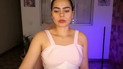 Snapshot of sexxylady__ chatting on February 17, 2025, 2:04 pm Angie online show from February 17, 2025, 2:04 pm