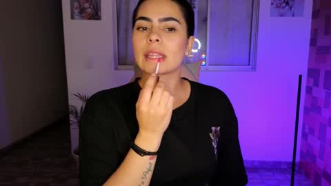 Snapshot of sexxylady__ chatting on March 3, 2025, 11:24 pm Angie online show from March 3, 2025, 11:24 pm