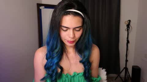  Angie   online show from October 27, 2025, 11:20 pm