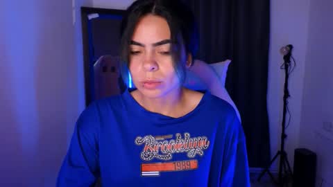  Angie   online show from October 30, 2025, 11:16 pm