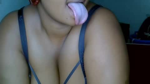 Snapshot of sexxyneil_ chatting on September 29, 2025, 10:14 pm sexxyneil_ online show from September 29, 2025, 10:14 pm