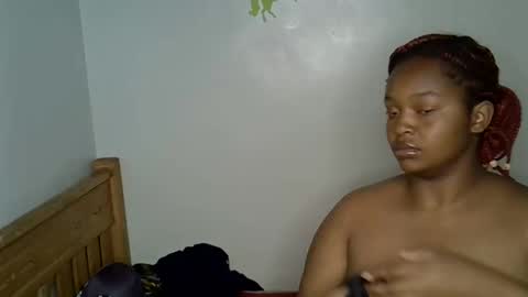 Snapshot of sexxyneil_ chatting on October 17, 2025, 8:33 pm sexxyneil_ online show from October 17, 2025, 8:33 pm