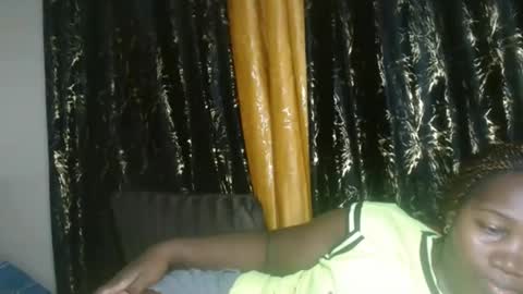 sexxypritty online show from May 7, 2026, 6:24 pm